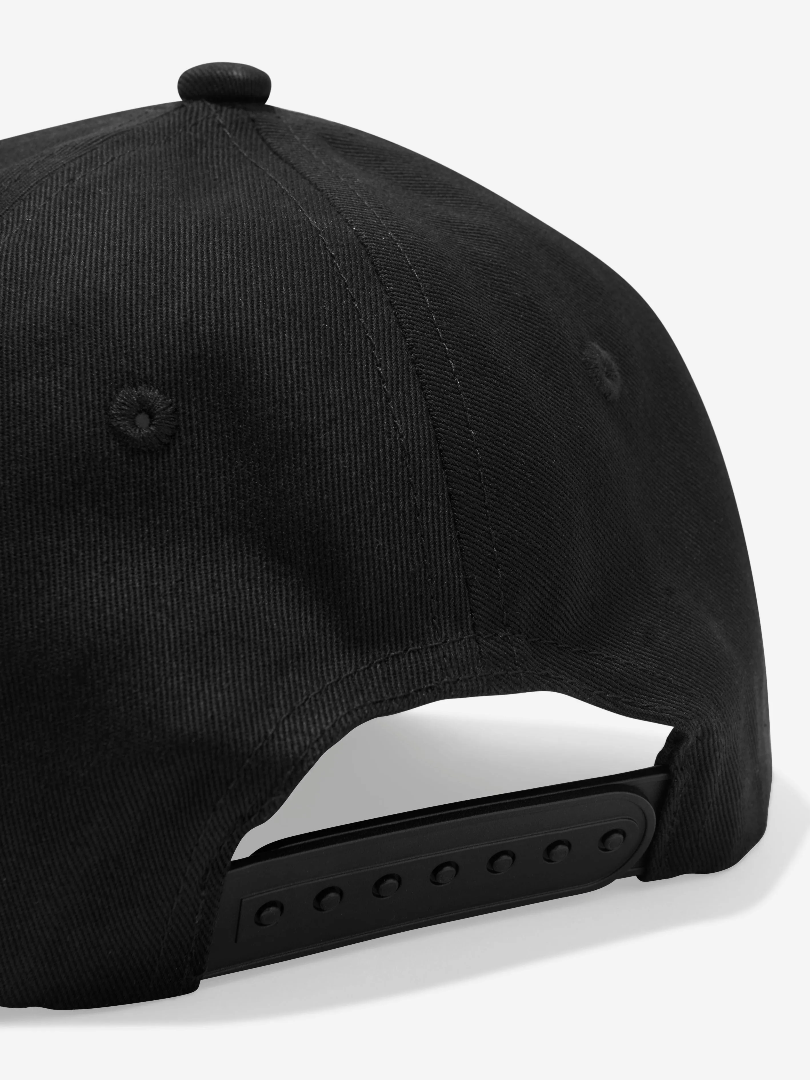 Golden Goose Kids Star Embroidered Cap in Black