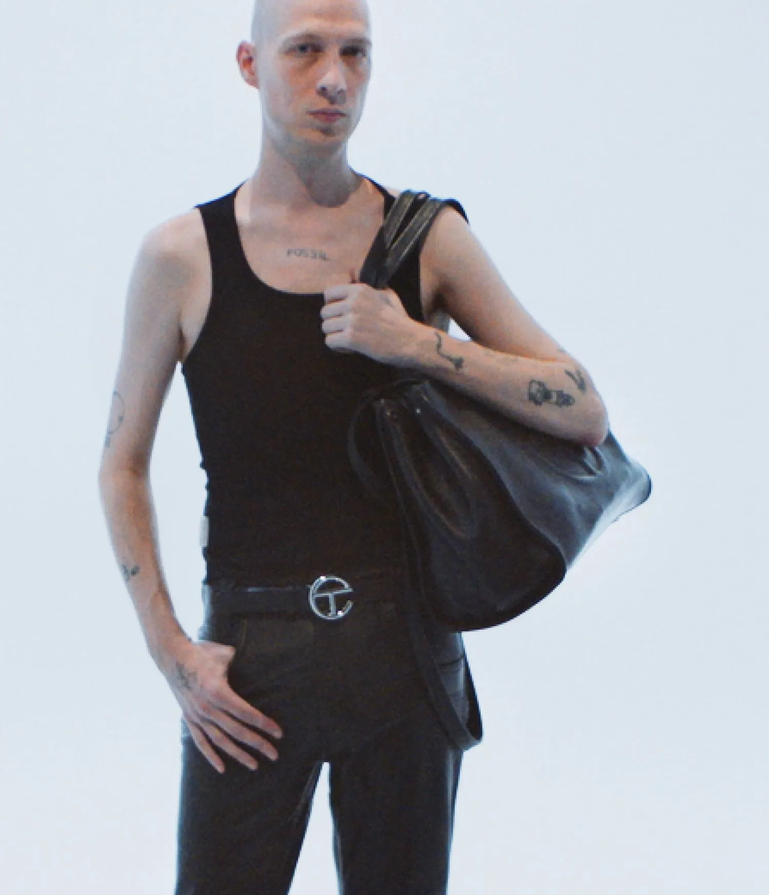Medium Leather Carry Bag