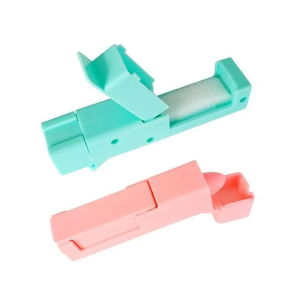 No-Touch Sanitary Tool