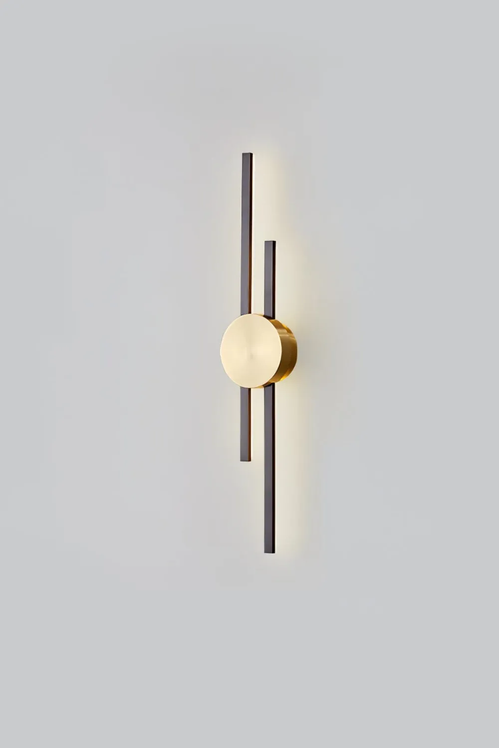Pris Linear Wall Light