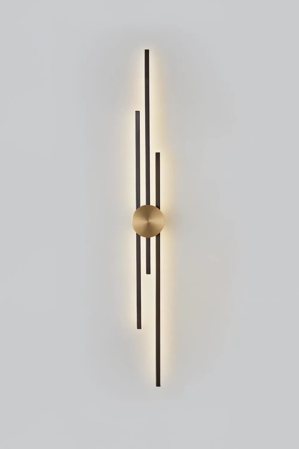Pris Linear Wall Light