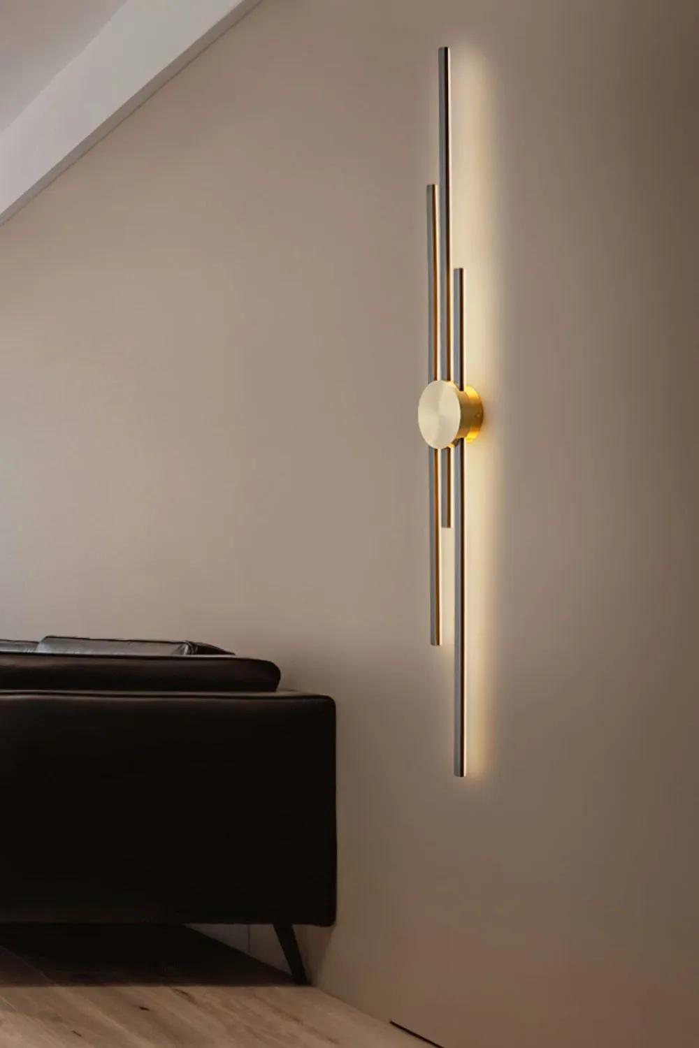 Pris Linear Wall Light