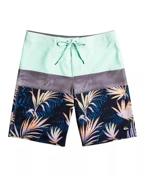 Quiksilver Boys Everyday Panel Youth 17 Boardshorts-Beach Glass